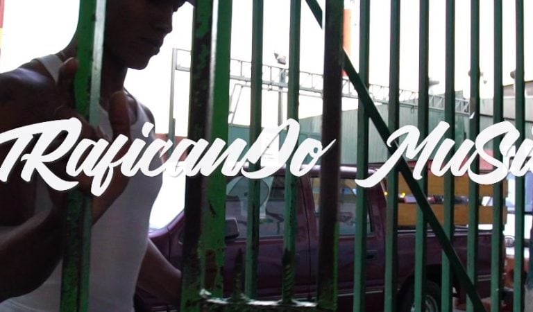 Boss La Lirica Suprema – Traficando Música  (Video Oficial)