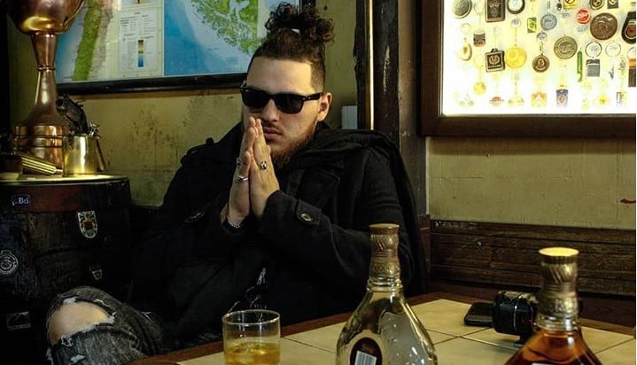 El Jefe de la Lirica Suprema busca su espacio en la música Chilena